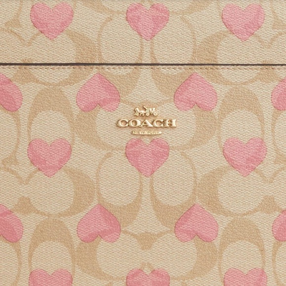 NWT Coach Laptop Sleeve In Signature With Heart Print CP374 ( fits 13" Laptop ) - Picture 4 of 6